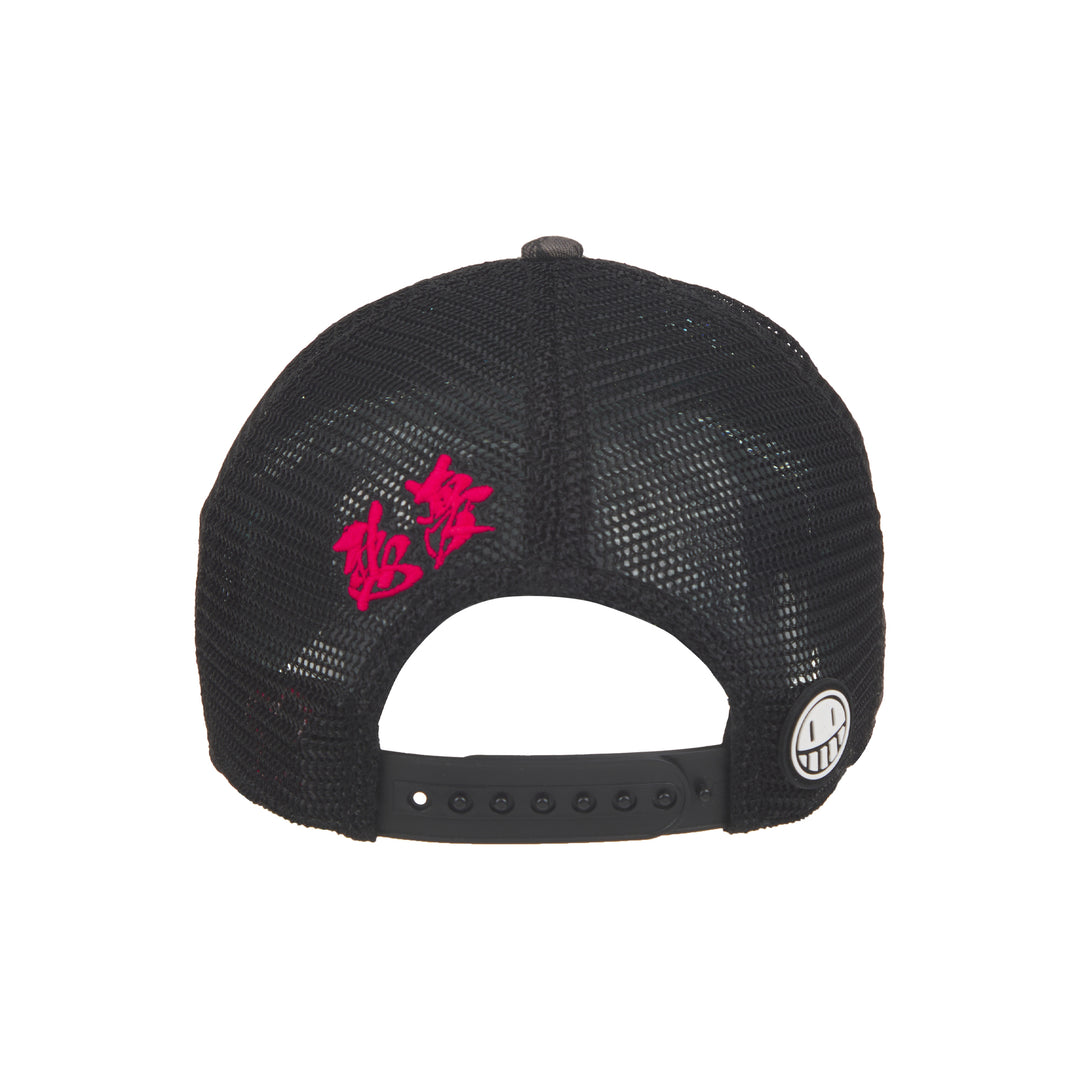 Akumu Smiley Trucker Hat